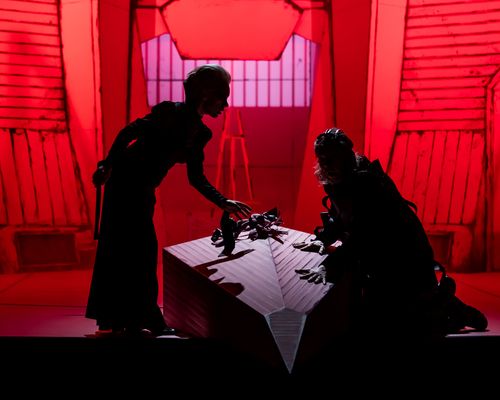 Usher_3_Annemone Taake.JPG