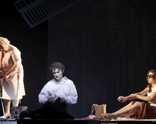 Eugen Onegin_Teater Aachen 4 (c) Matthias Baus.jpg