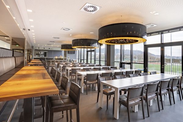 Sky Lounge 2-3_Standard (5).jpg