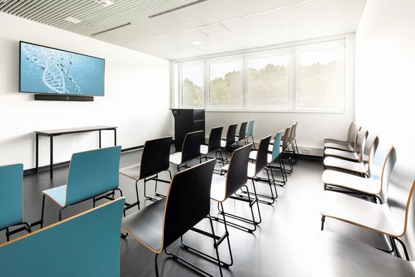 Seminarräume 1.02-1.07.jpg